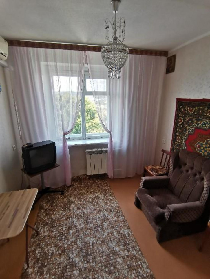 3-комн квартира Приволжская, 26