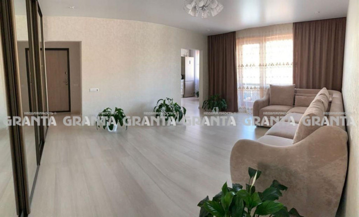 3-комн квартира ул Алексеева, 25