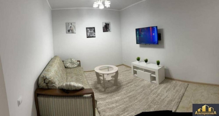 2-комн квартира Гайдара ул.