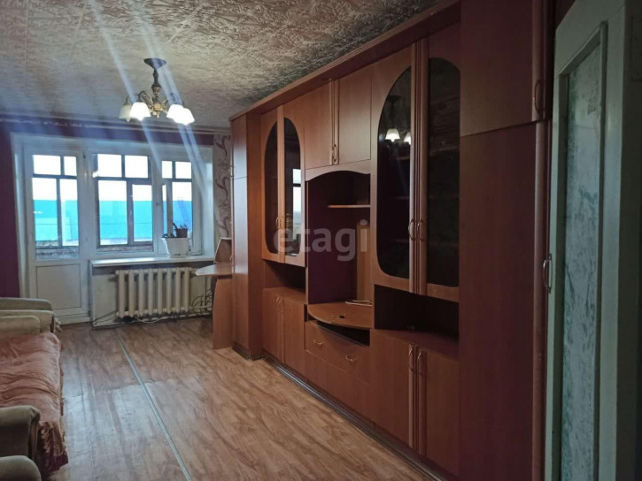 4-комн квартира Магистральная, 2