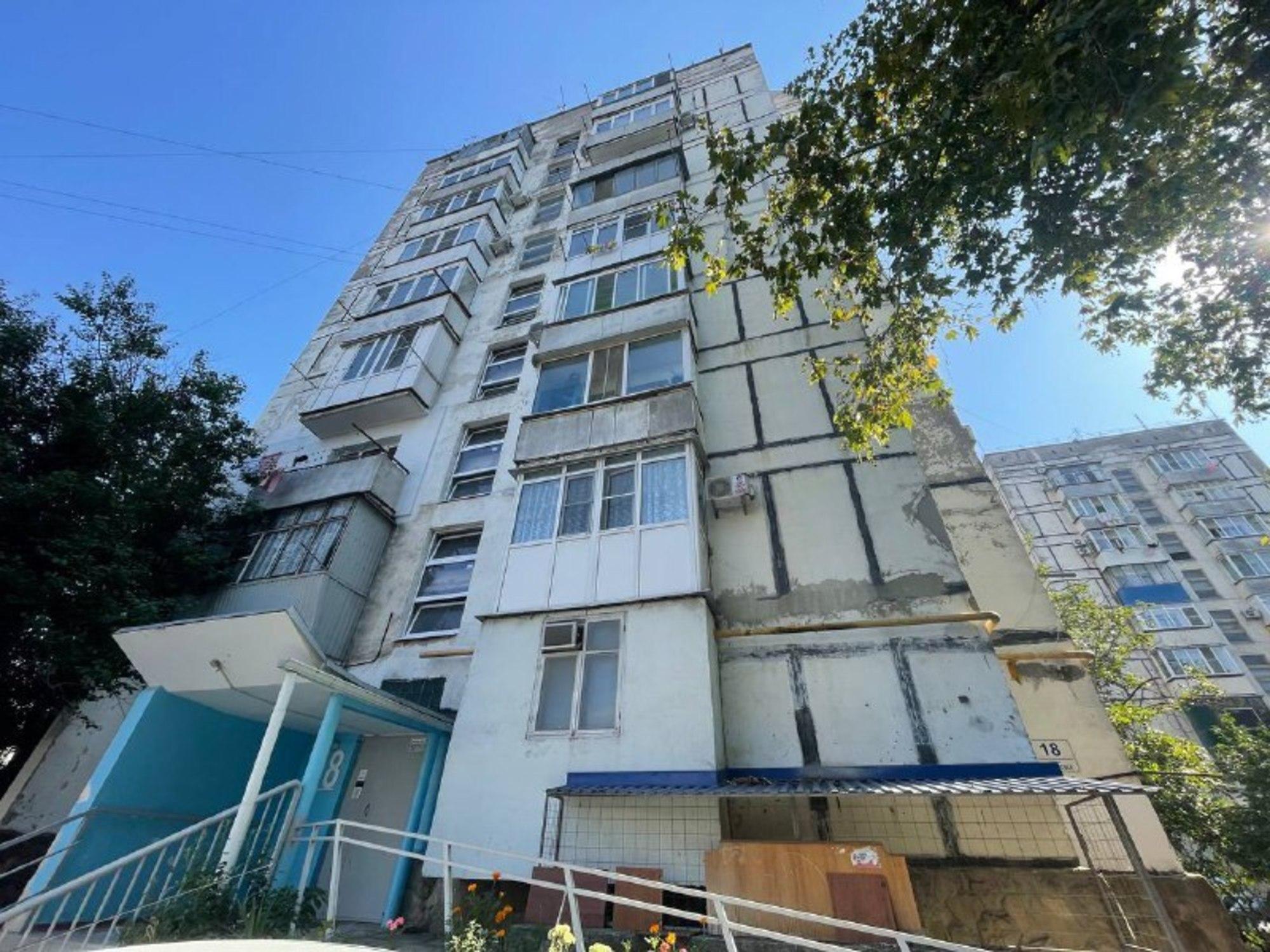 Купить квартиру за 8 100 000 рублей на улица Крылова, 18