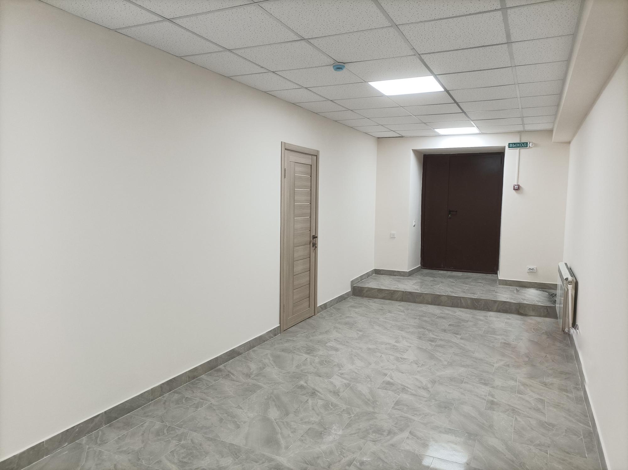 Купить офис, помещение под офис за 12 500 000 рублей на Перекальского ул., 11