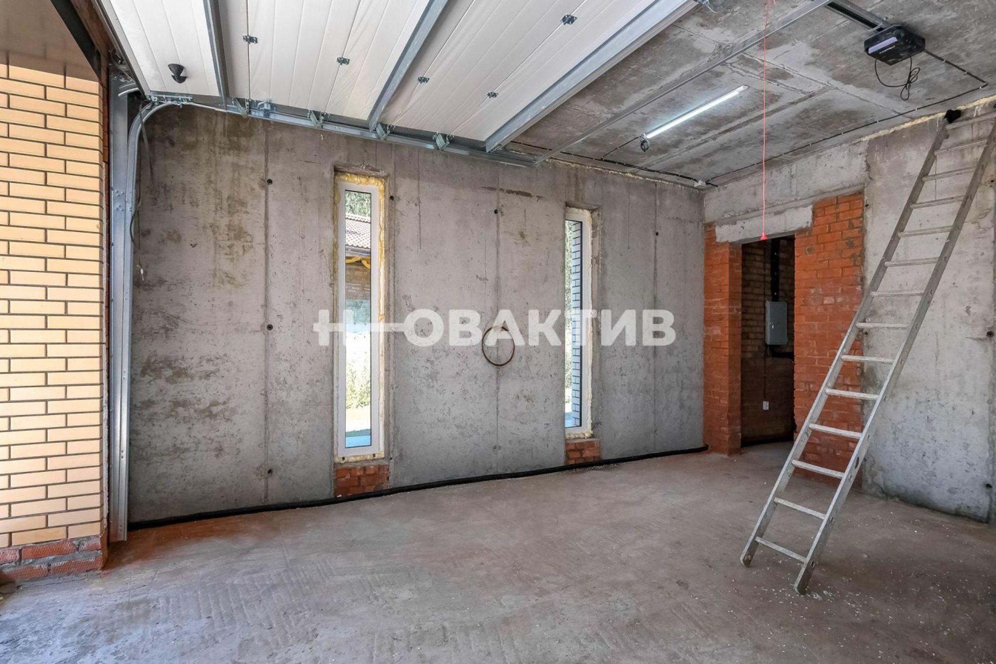 Купить дачу, дом, коттедж за 16 000 000 рублей на Новосибирская обл, Новосибирский р-н, поселок Садовый, ул Затонского