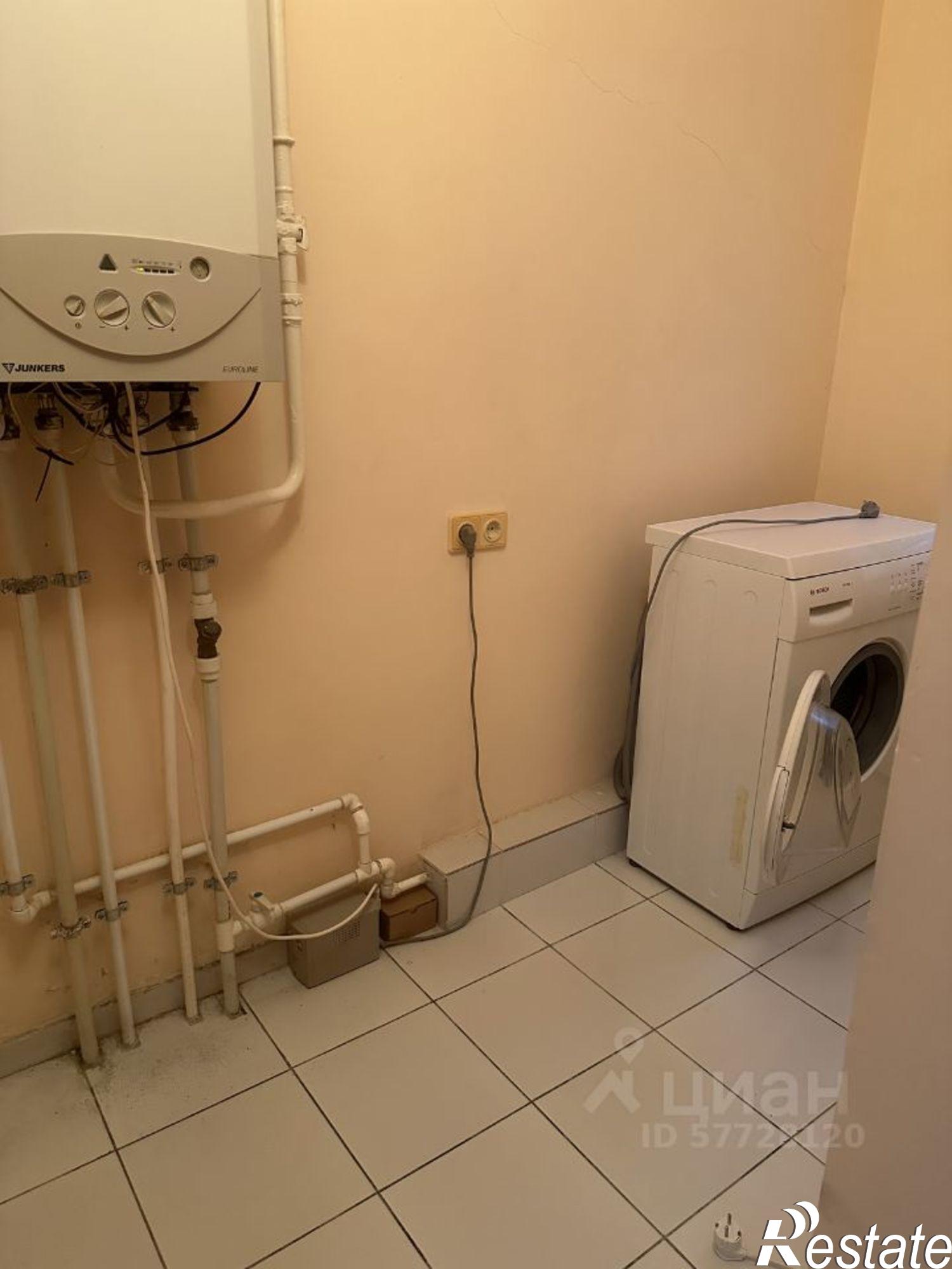 Сдать дачу, дом, коттедж за 58 000 рублей на Дальневосточная улица, 30