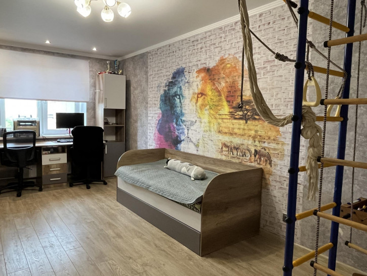 2-комн квартира ул Сидора Путилова, 43