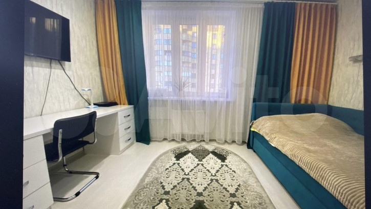 3-комн квартира улица Беляева, 35к1