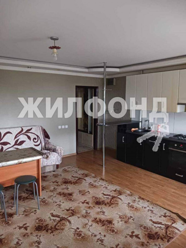 3-комн квартира Калинина улица, д.123