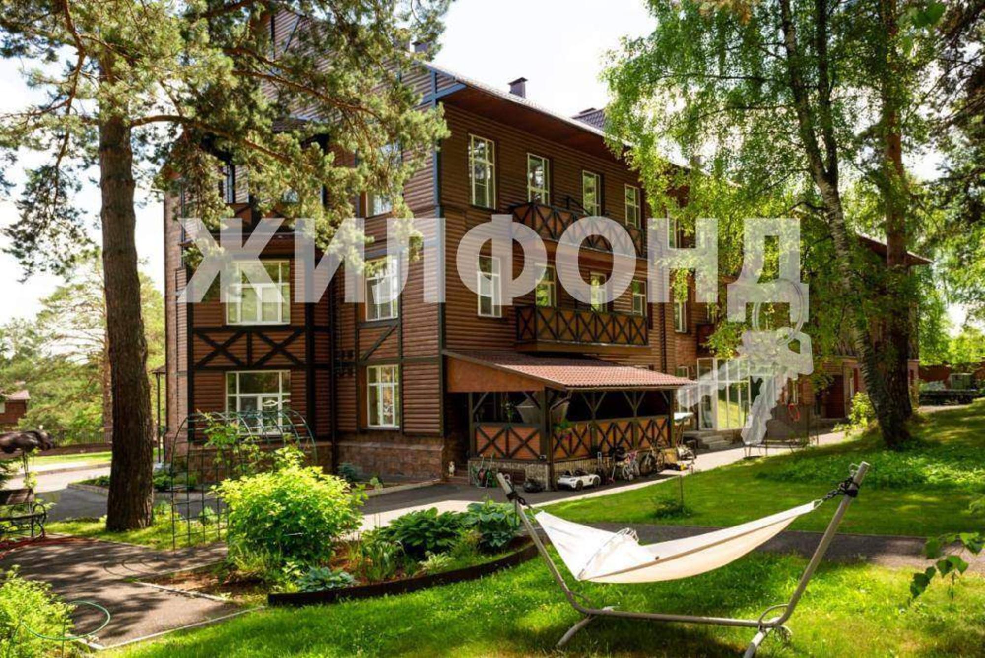 Купить дачу, дом, коттедж за 8 000 000 рублей на Целинная улица