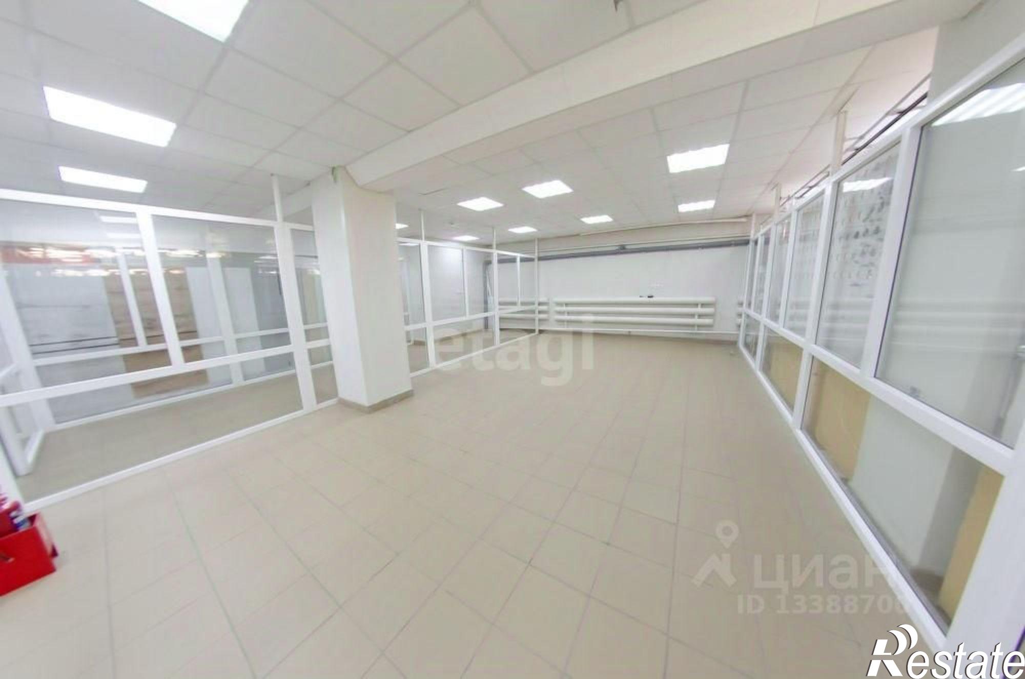 Сдать торговое помещение за 25 000 рублей на улица Розы Люксембург, 22