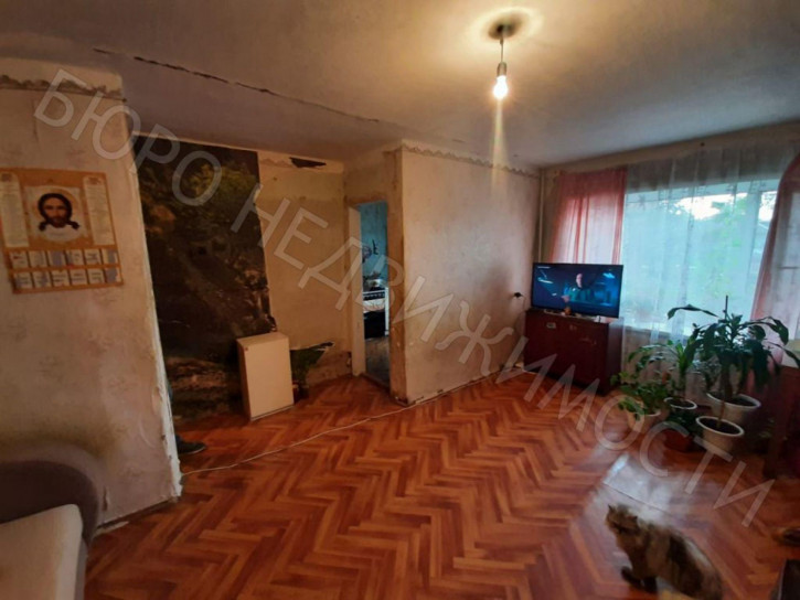2-комн квартира Репина ул, 4