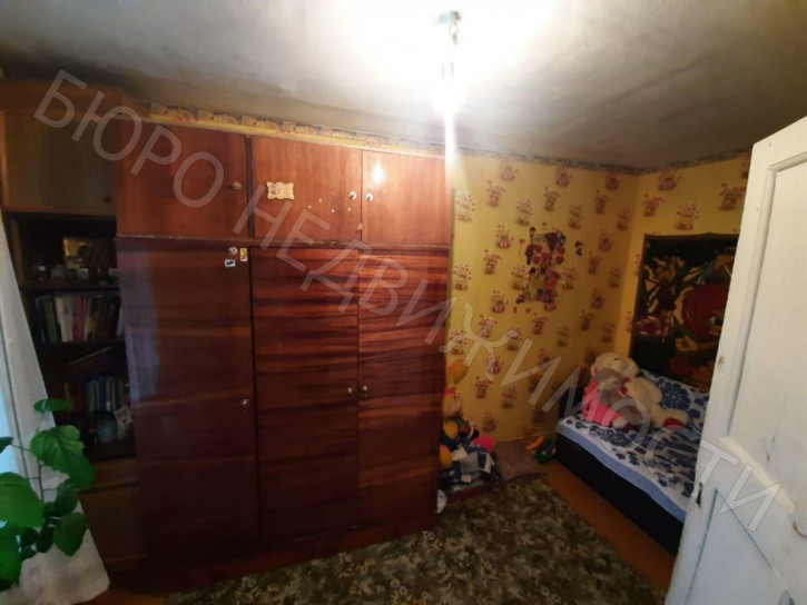 2-комн квартира Репина ул, 4