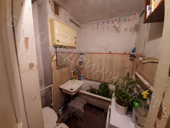 2-комн квартира Репина ул, 4