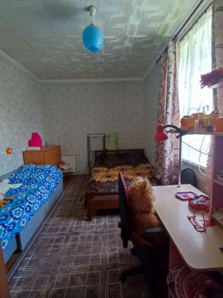 Комната Зины Золотовой ул, 68