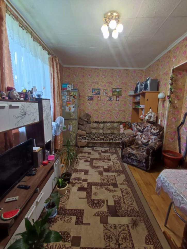 Комната Зины Золотовой ул, 68