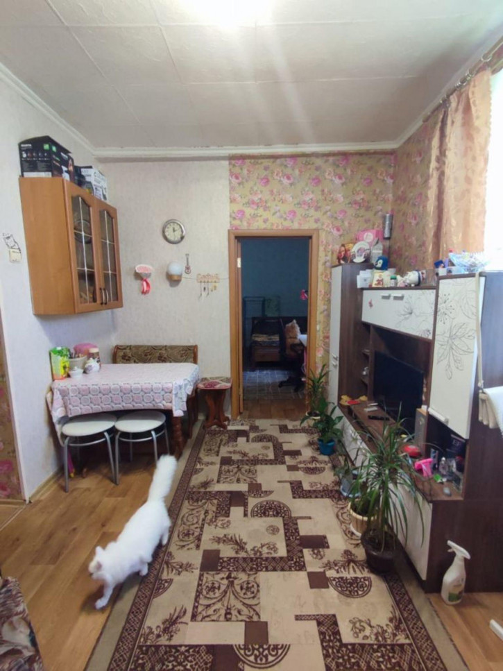 Комната Зины Золотовой ул, 68