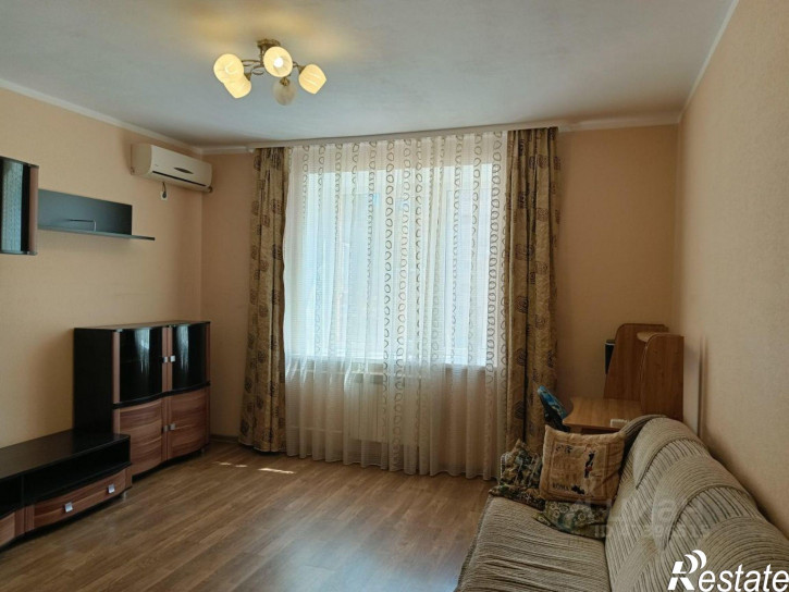 3-комн квартира Жилая улица, 16,  д. 16