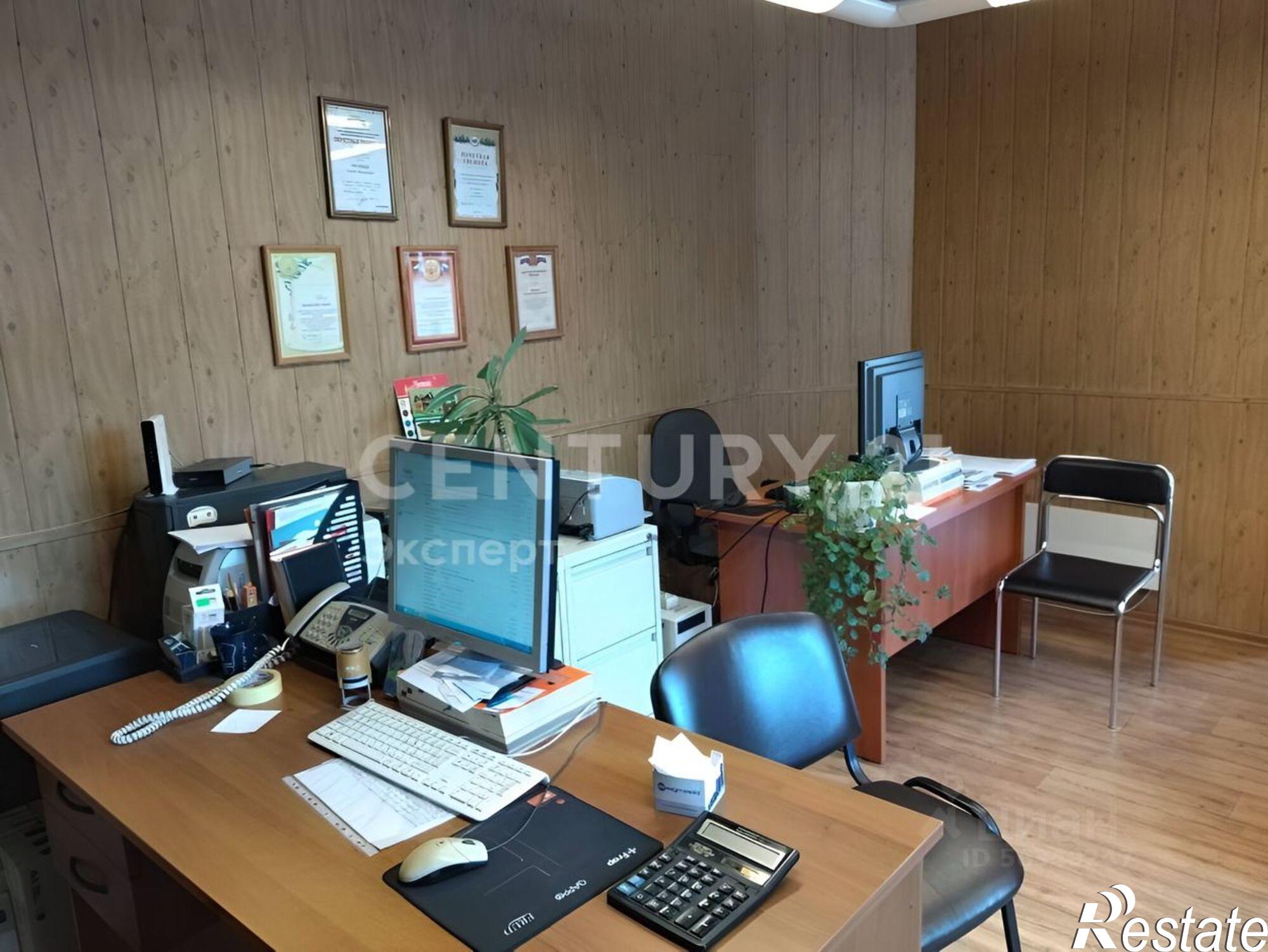 Купить складское помещение за 17 993 900 рублей на Красная улица, 2Б