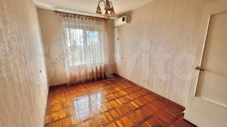 3-комн квартира Калинина ул, 1/к15