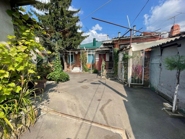 2-комн квартира Янковского ул, 76