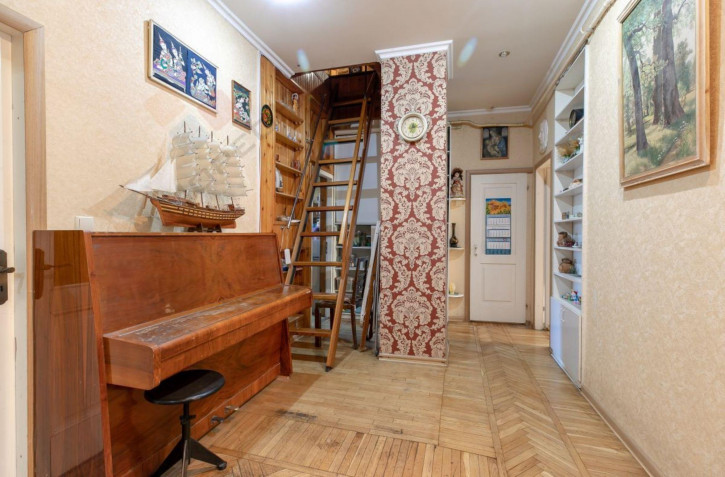3-комн квартира Красная ул, 74