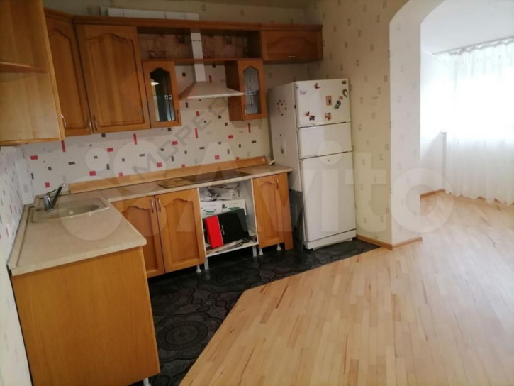 1-комн квартира Академика Пустовойта ул, 6