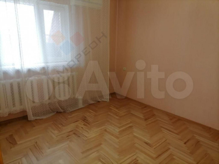 1-комн квартира Академика Пустовойта ул, 6