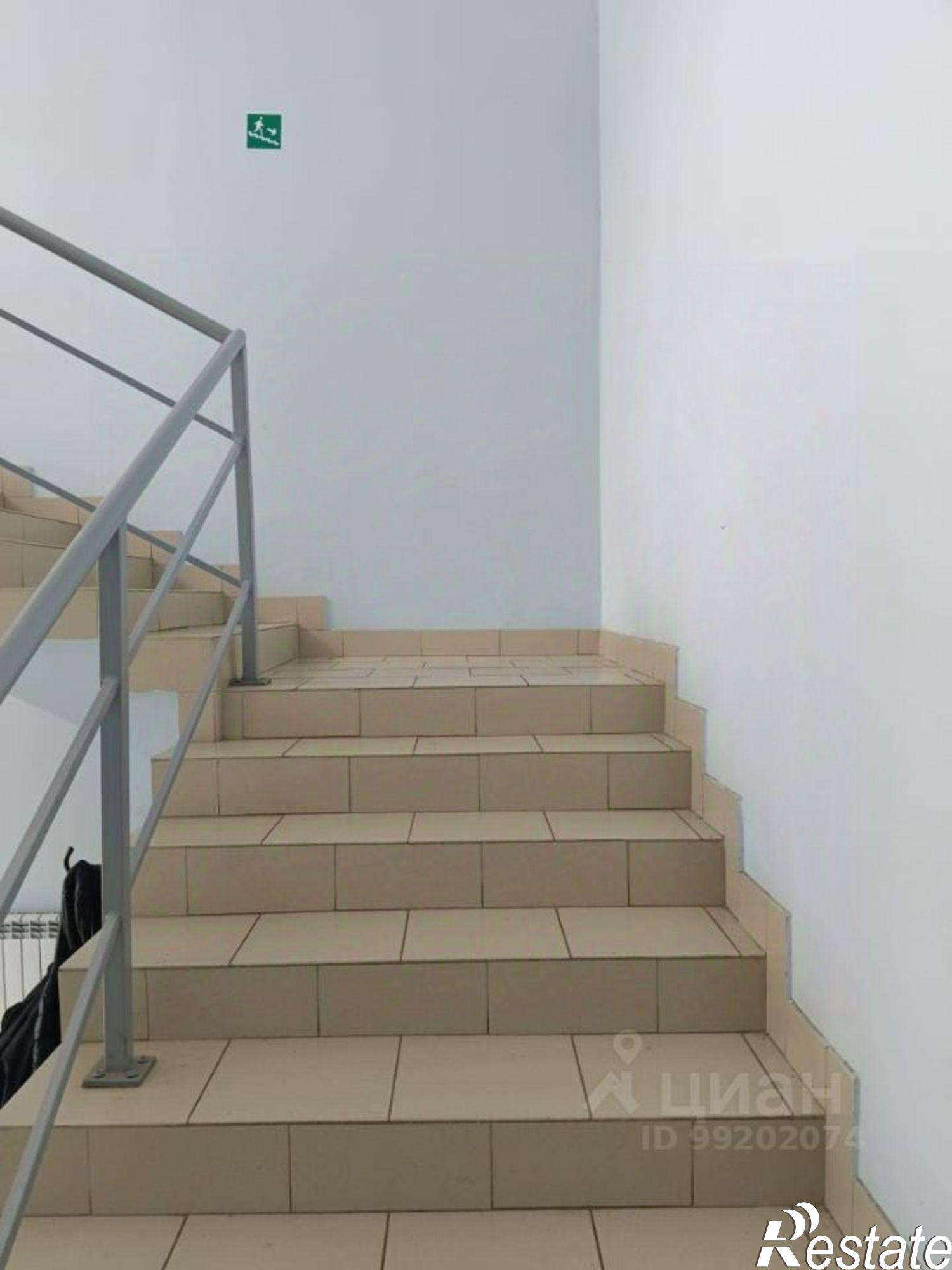 Сдать ОСЗ, отдельно стоящее здание за 64 800 рублей на Крыловская улица, 12