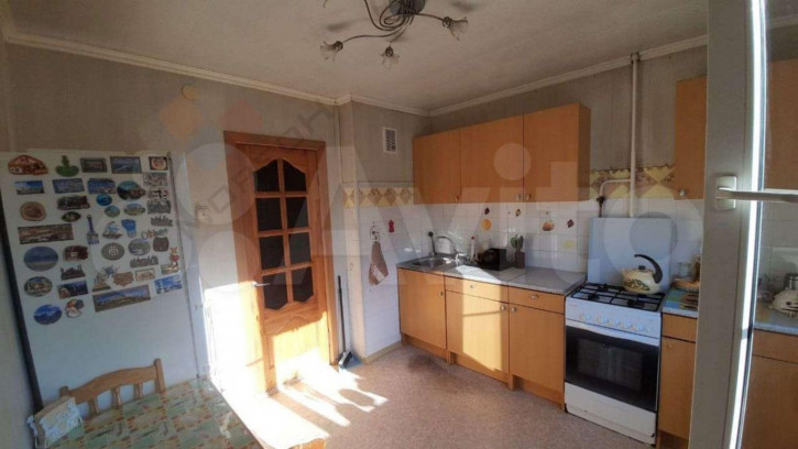 4-комн квартира Тепличная ул, 52