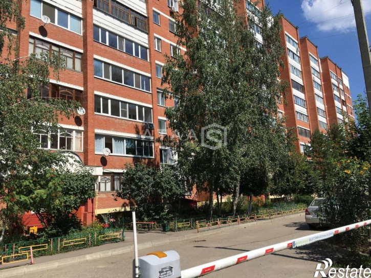 2-комн квартира проспект Строителей, 156, к.А