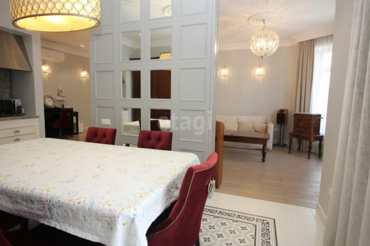 3-комн квартира 25-го Октября, 34