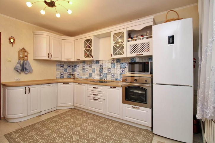 3-комн квартира Энергетиков, 53/3