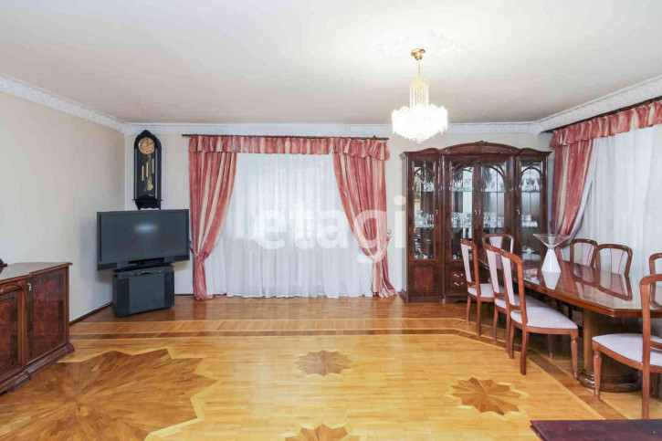 3-комн квартира Свердлова, 35