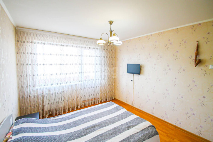 2-комн квартира Селькоровская, 4