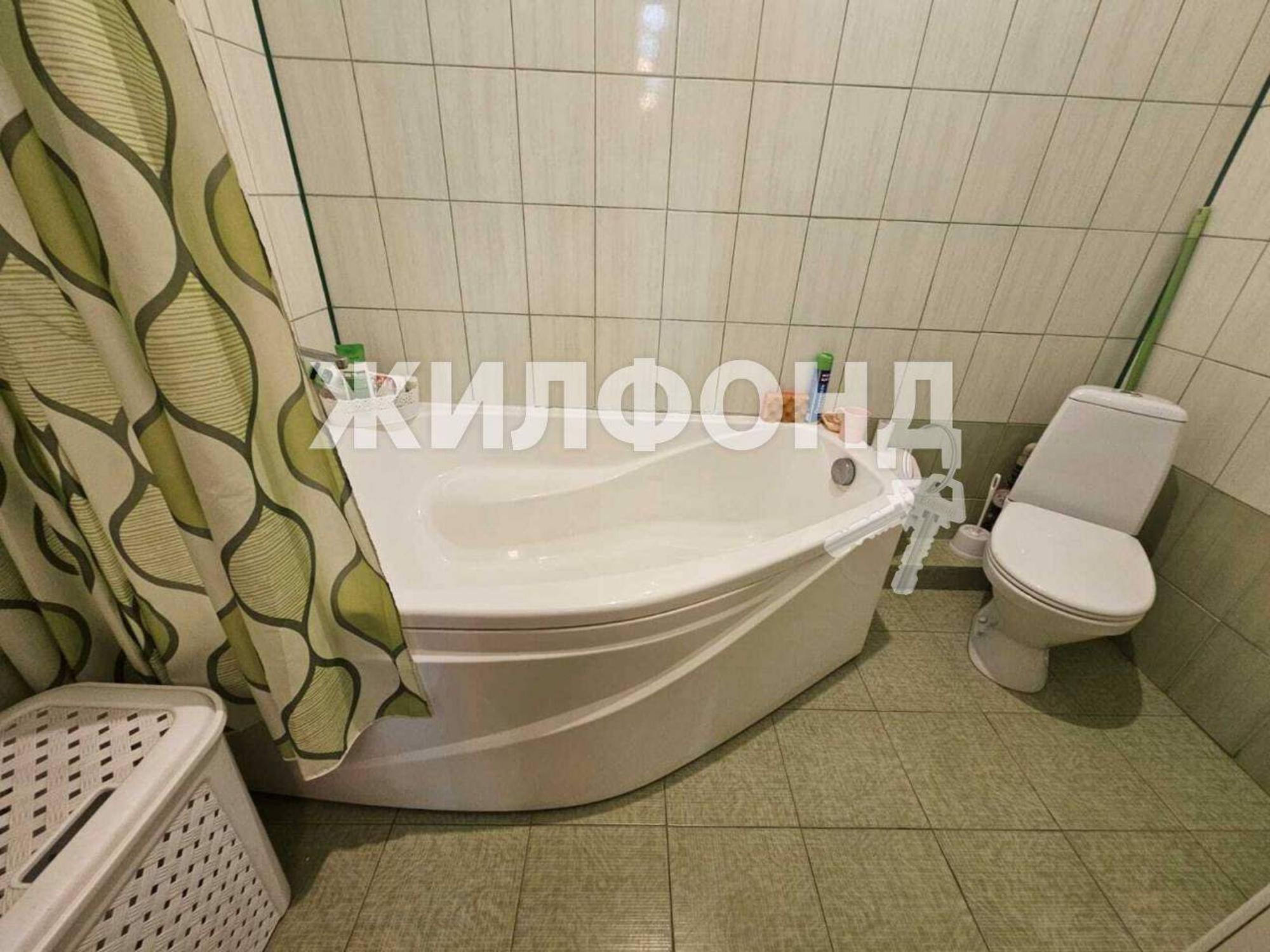 Купить квартиру за 10 000 000 рублей на Геленджикская улица, д.37
