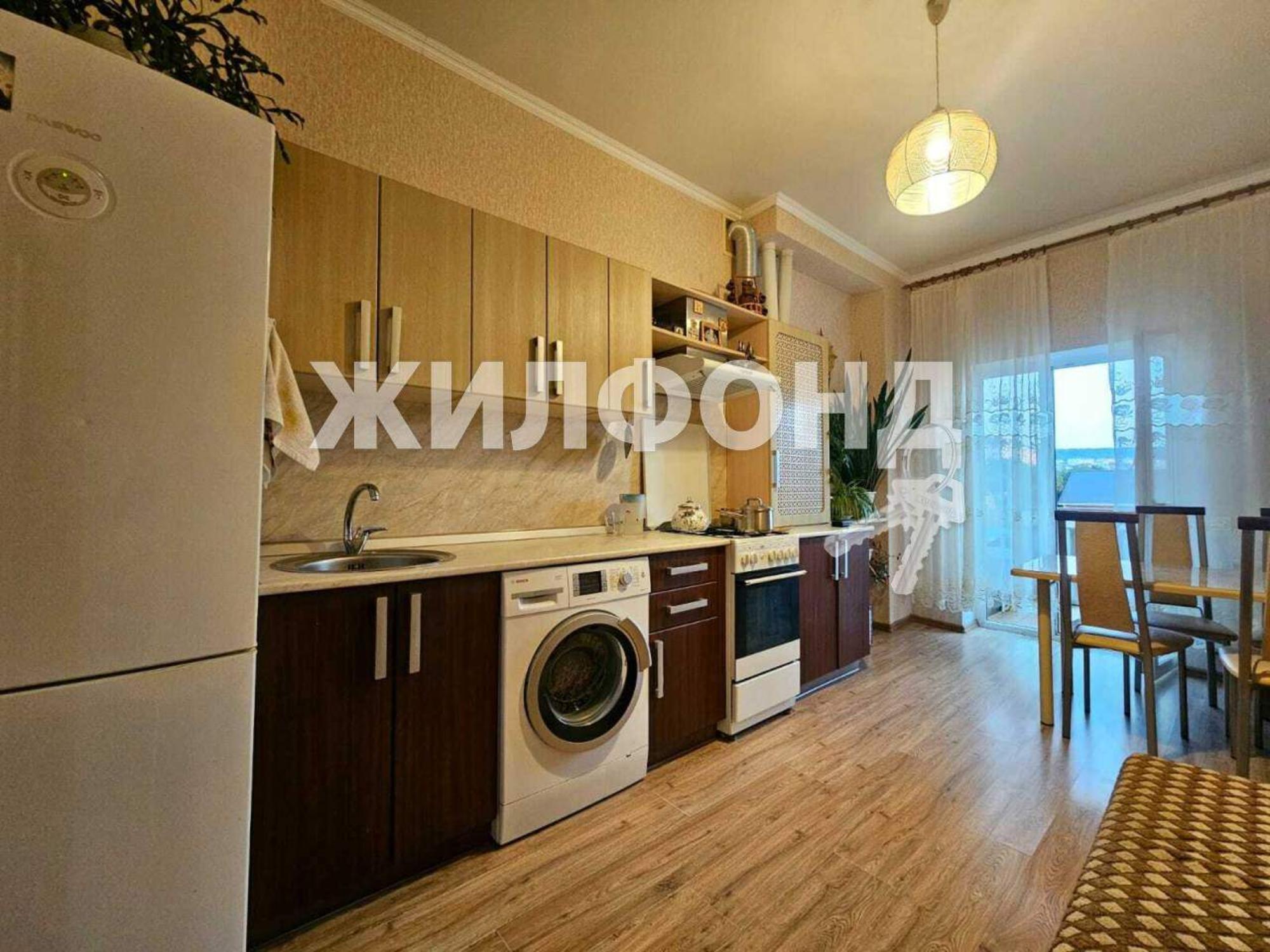 Купить квартиру за 10 000 000 рублей на Геленджикская улица, д.37