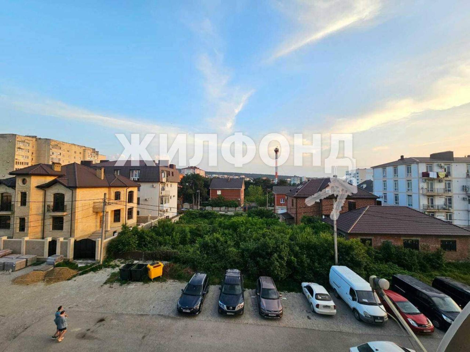 Купить квартиру за 10 000 000 рублей на Геленджикская улица, д.37