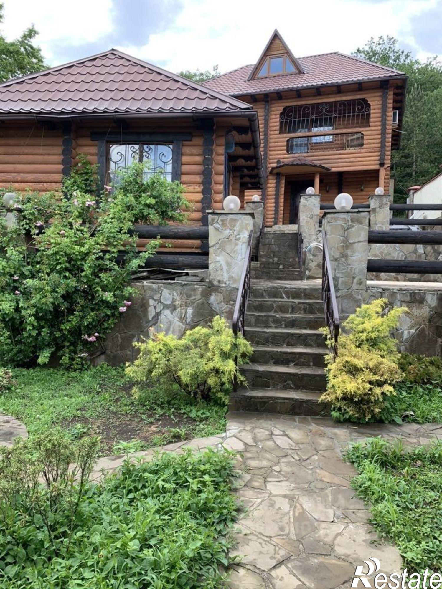 Сдать дачу, дом, коттедж за 120 000 рублей на ул Центральная, 32