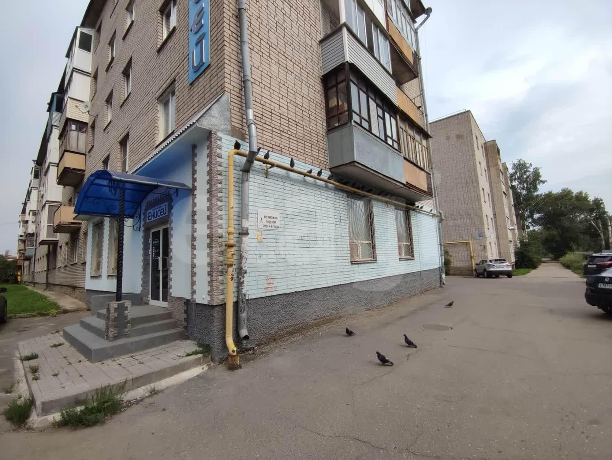Сдать торговое помещение за 70 000 рублей на Советский проспект, 75