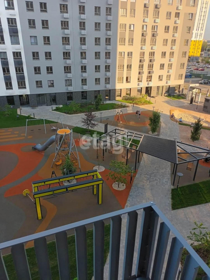 1-комн квартира в новом доме Республики, 204/12