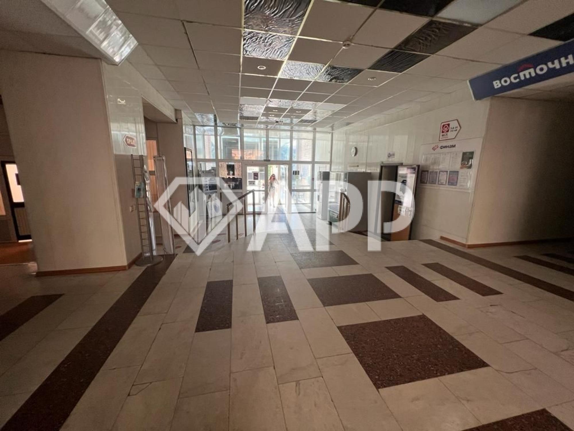 Купить офис, помещение под офис за 10 030 000 рублей на ул Энгельса, 25