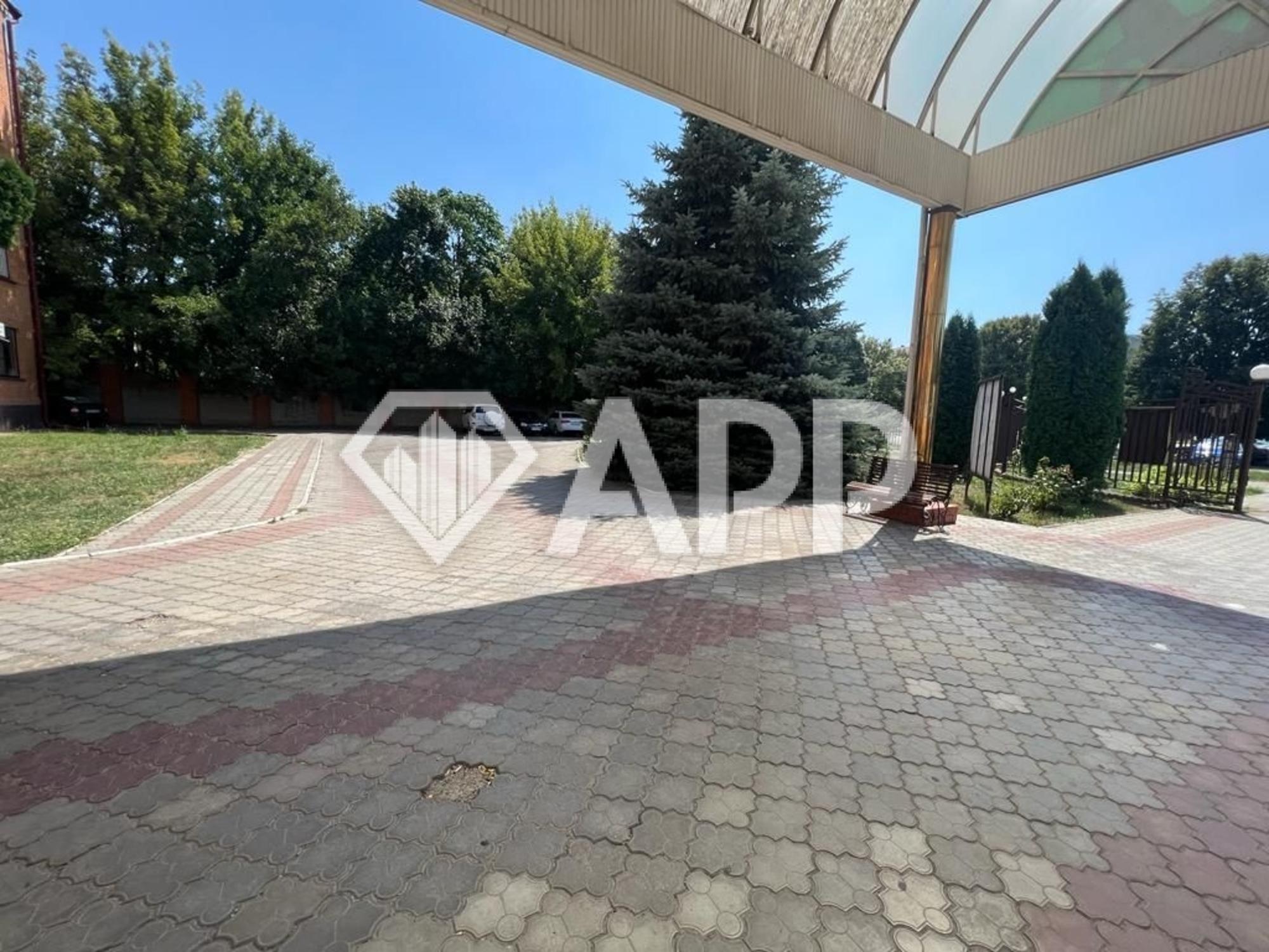 Купить офис, помещение под офис за 10 030 000 рублей на ул Энгельса, 25
