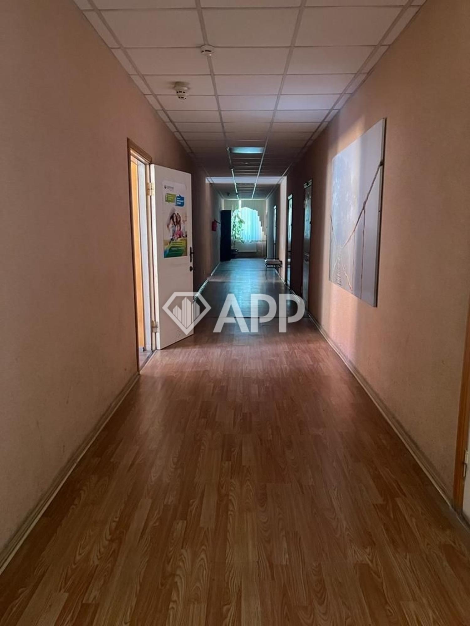 Купить офис, помещение под офис за 10 410 000 рублей на ул Энгельса, 25