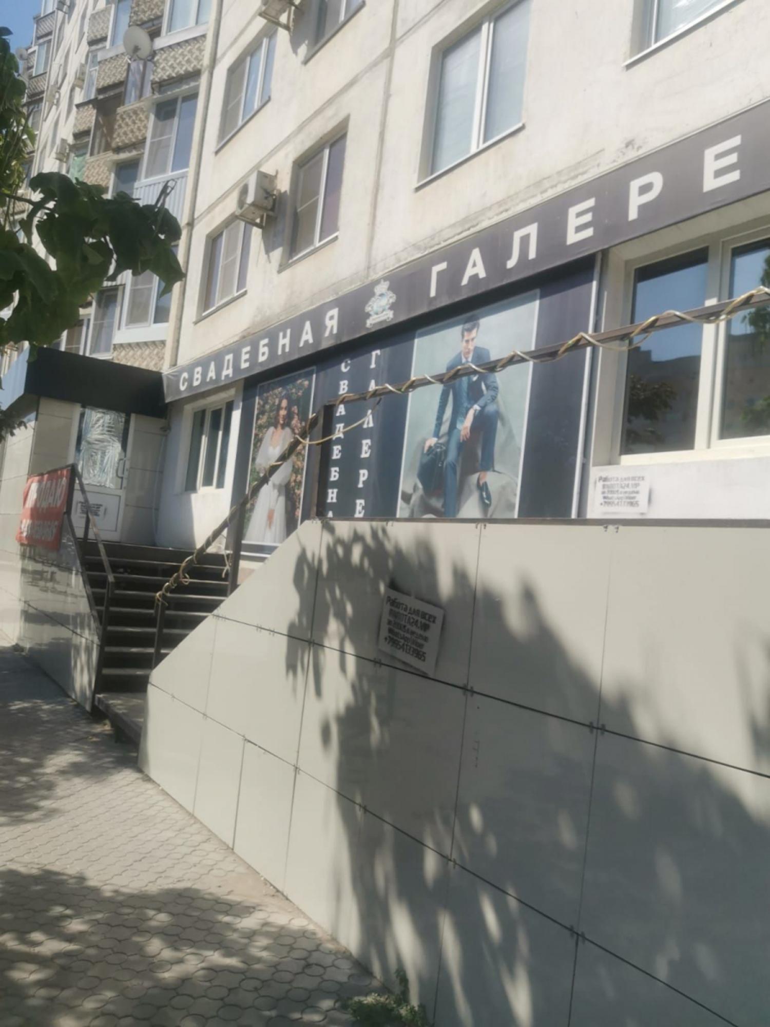 Купить торговое помещение за 17 000 000 рублей на им. Энгельса, 26