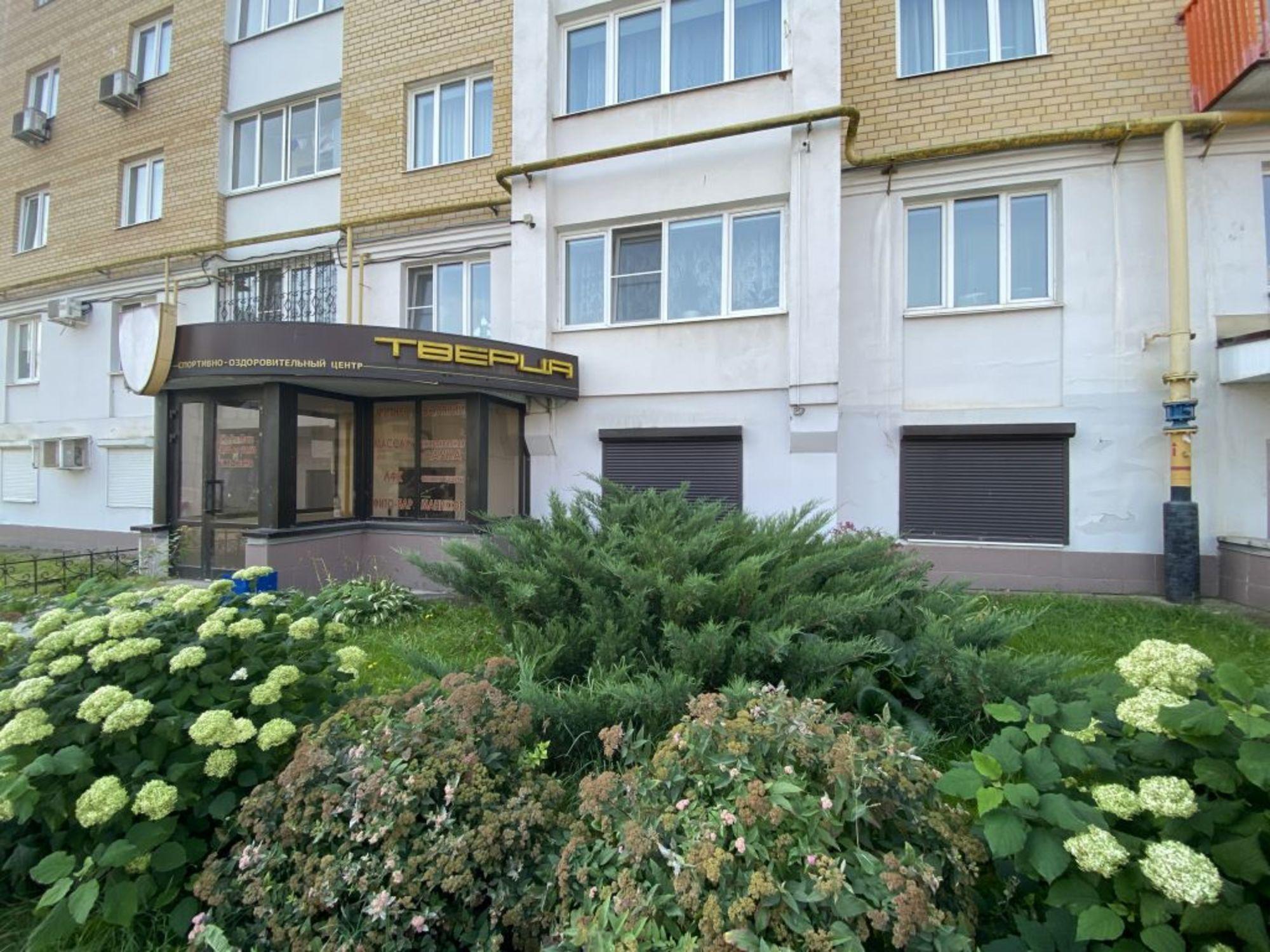 Купить торговое помещение за 10 000 000 рублей на Голландская ул, 21