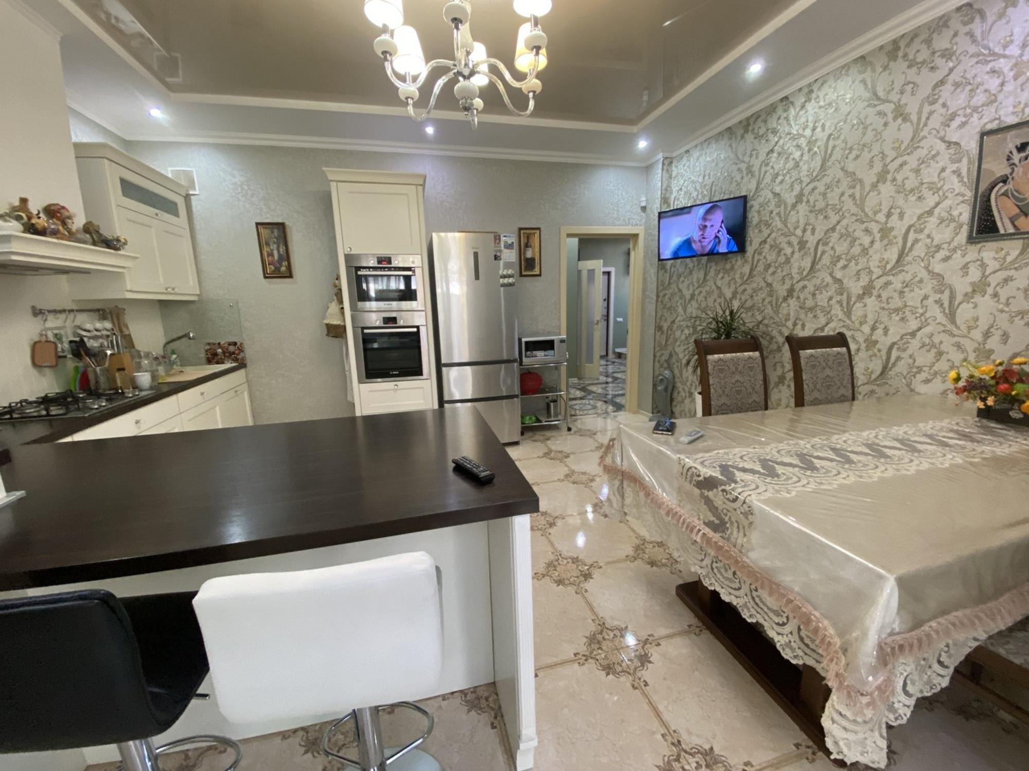 Купить дачу, дом, коттедж за 53 000 000 рублей на Заводская улица