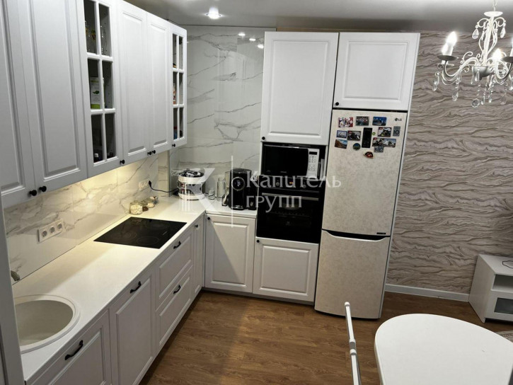 3-комн квартира улица Тимофея Чаркова, 79к3