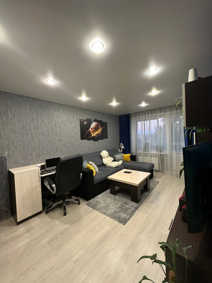 2-комн квартира улица Адмирала Кузнецова, 16 к.1