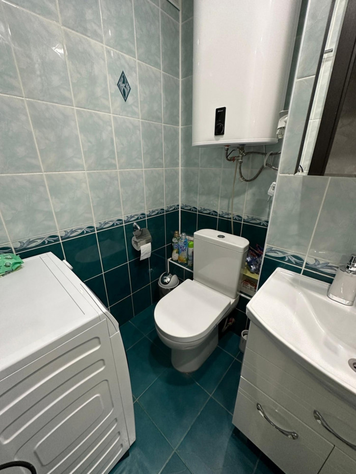 2-комн квартира улица Адмирала Кузнецова, 16 к.1