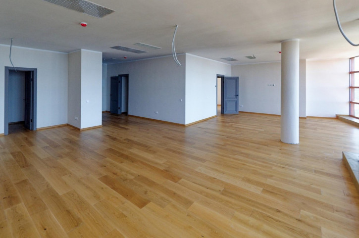 3-комн квартира проспект Революции, 3