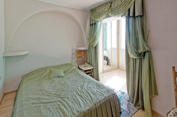 2-комн квартира улица Горького, 58А